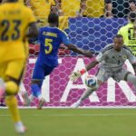 Bikin 15 Saves saat Imbangi Ekuador di Piala Dunia 2026, Kiper Curacao Bikin Geleng-Geleng Kepala
