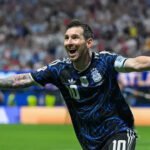 Messi Catatkan 2 Rekor Mentereng saat Argentina Singkirkan Inggris
